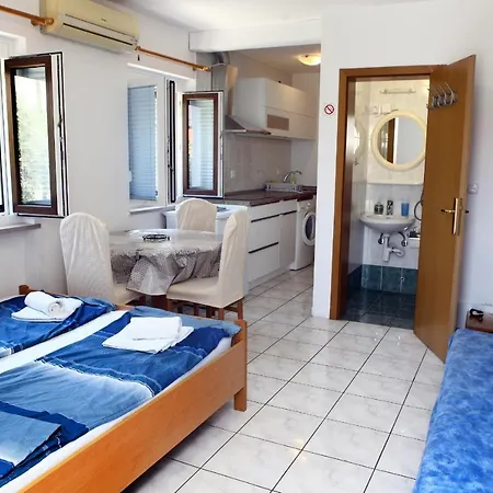 Apartment Dolphin Izola